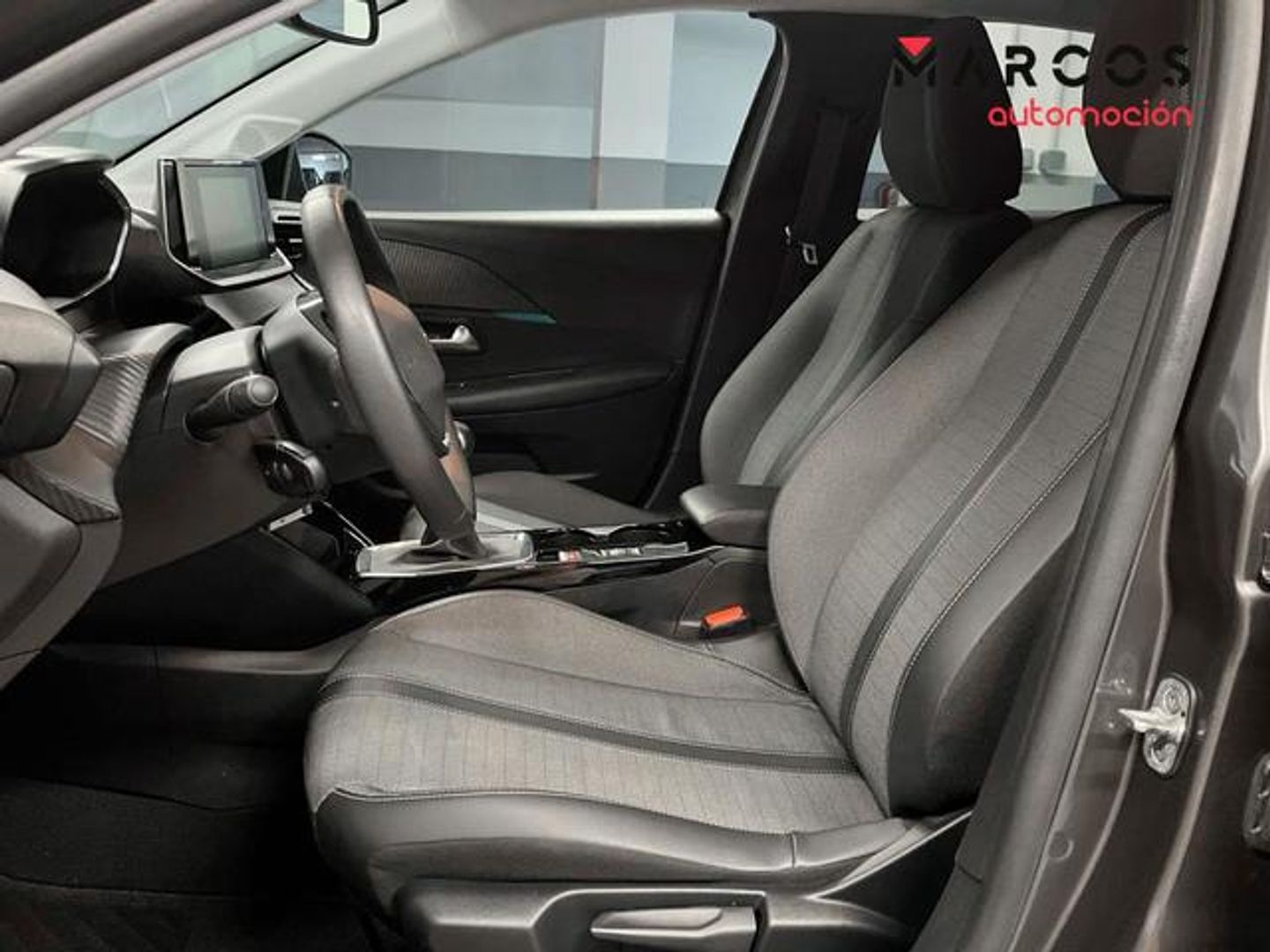 Peugeot 208 PureTech 100 Allure 75 kW (100 CV)