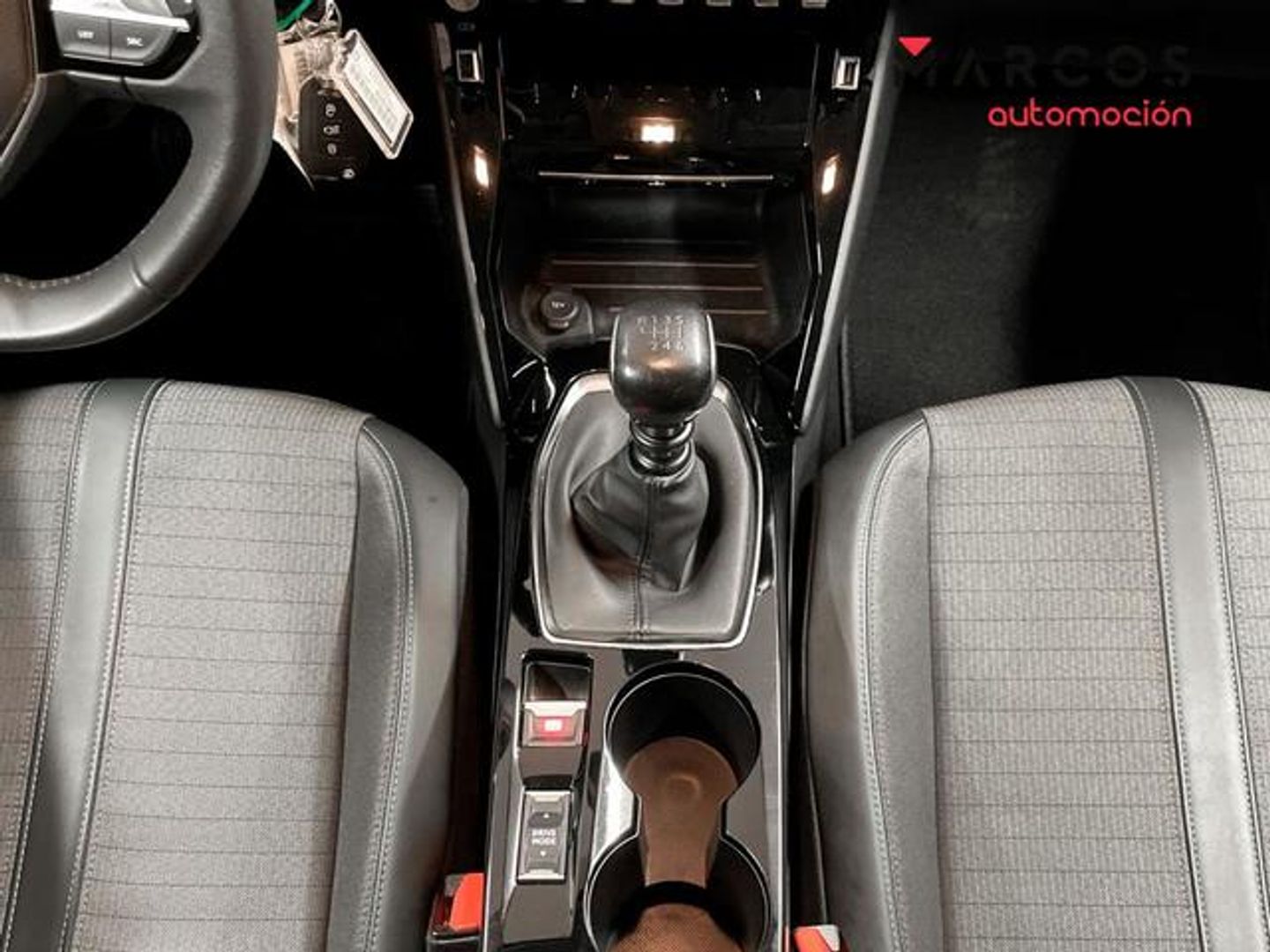 Peugeot 208 PureTech 100 Allure 75 kW (100 CV)