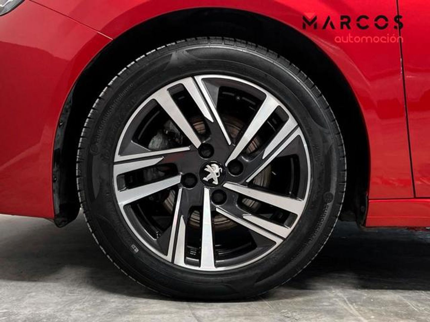 Peugeot 208 PureTech 100 Allure 75 kW (100 CV)