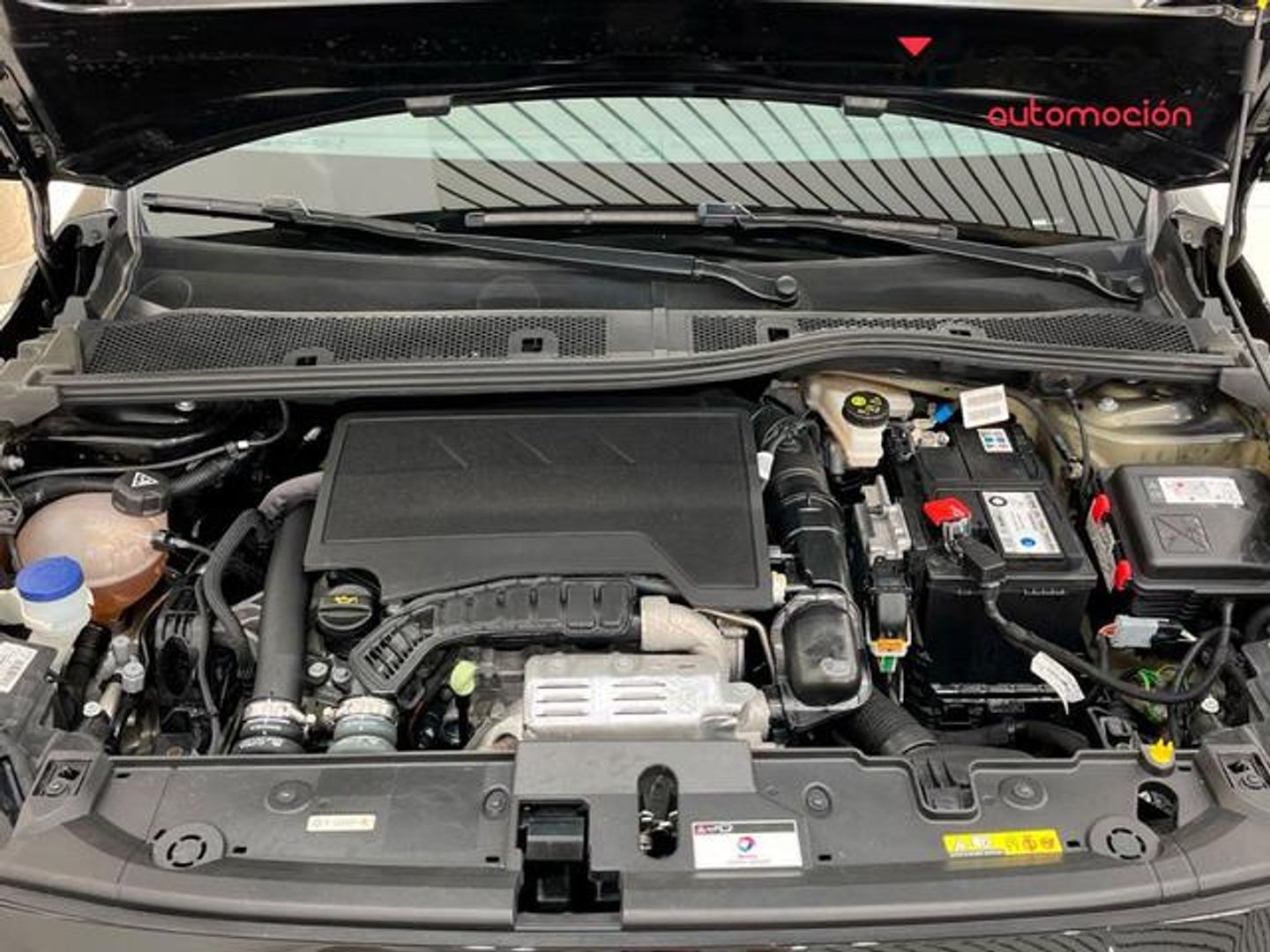 Peugeot 208 PureTech 100 Allure 75 kW (100 CV)