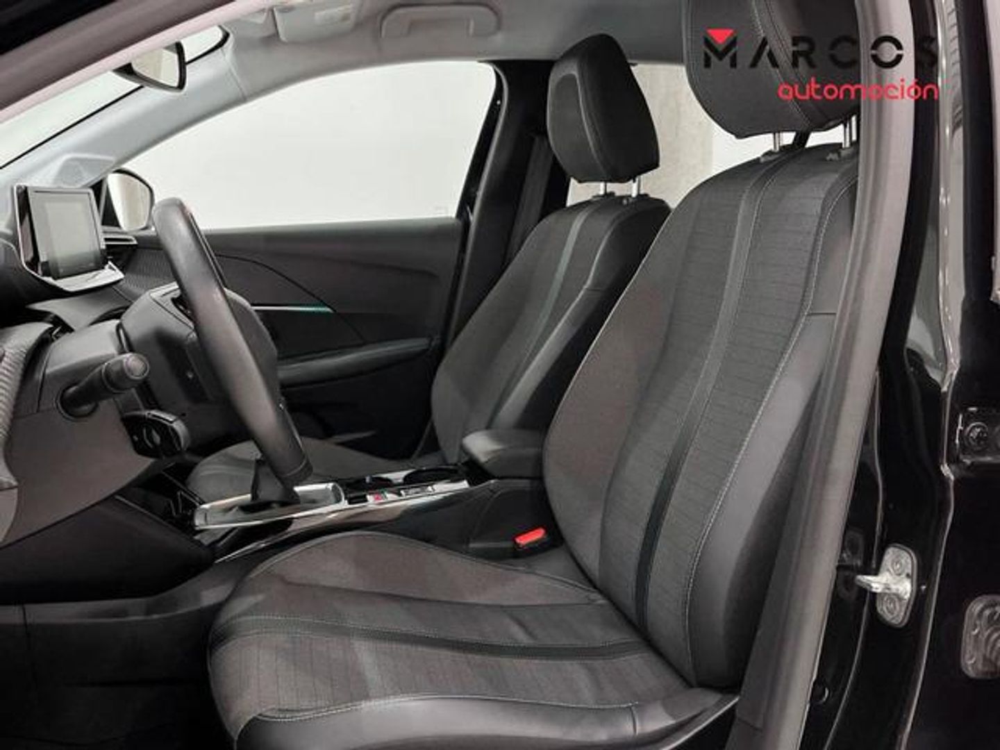 Peugeot 208 PureTech 100 Allure 75 kW (100 CV)