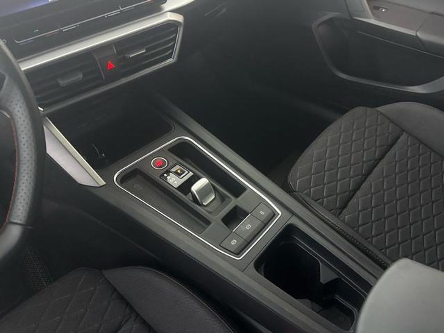 SEAT León 1.0 eTSI S&S FR 25 Aniversario DSG 81 kW (110 CV)