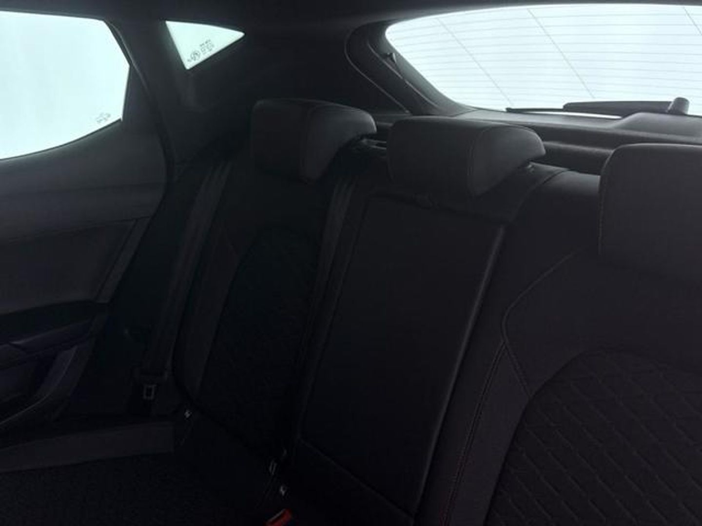 SEAT León 1.0 eTSI S&S FR 25 Aniversario DSG 81 kW (110 CV)