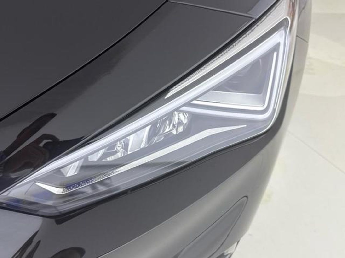 SEAT León 1.0 eTSI S&S FR 25 Aniversario DSG 81 kW (110 CV)