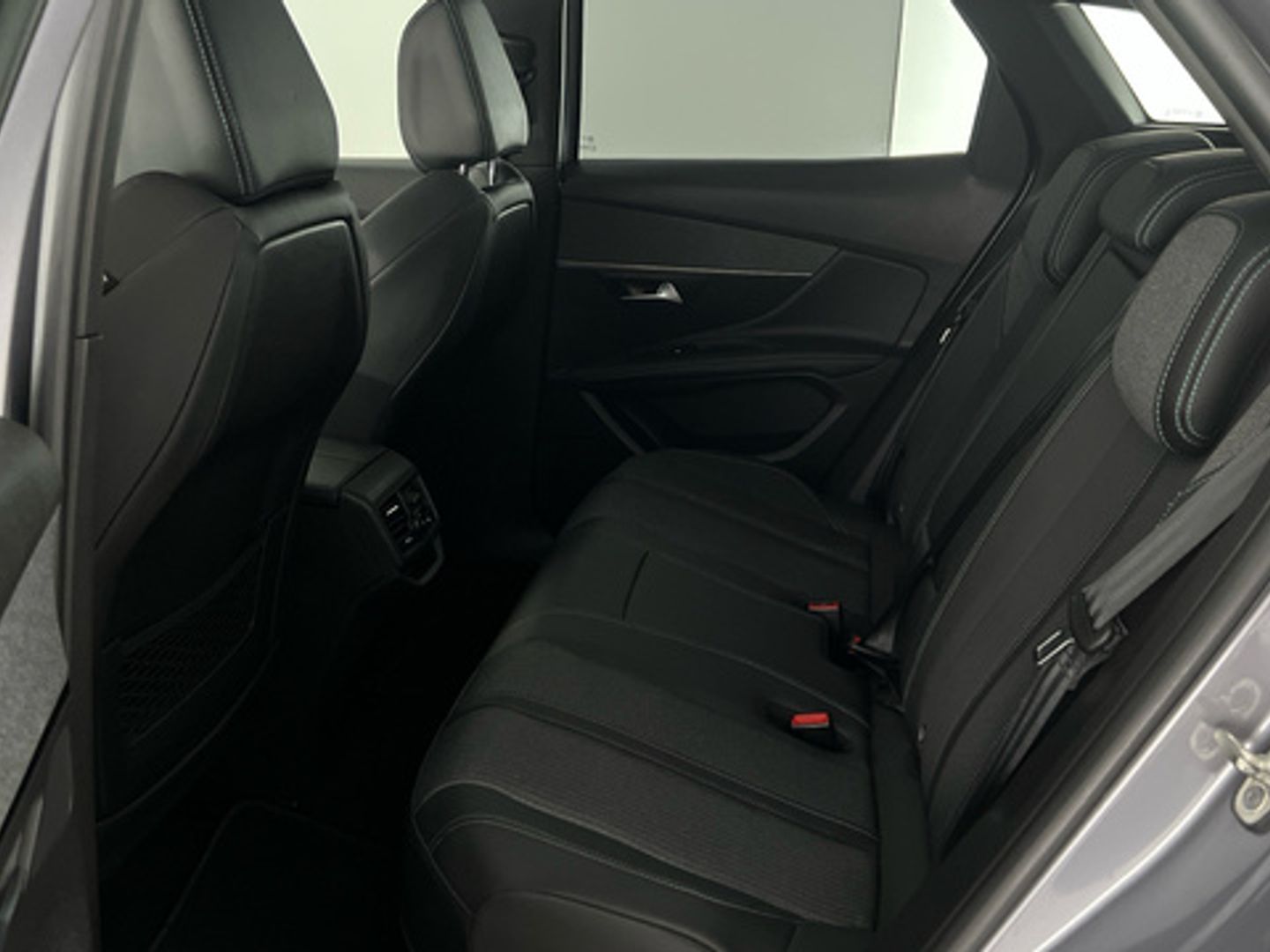 Peugeot 3008 Hybrid 225 Allure Pack e-EAT8 165 kW (225 CV)