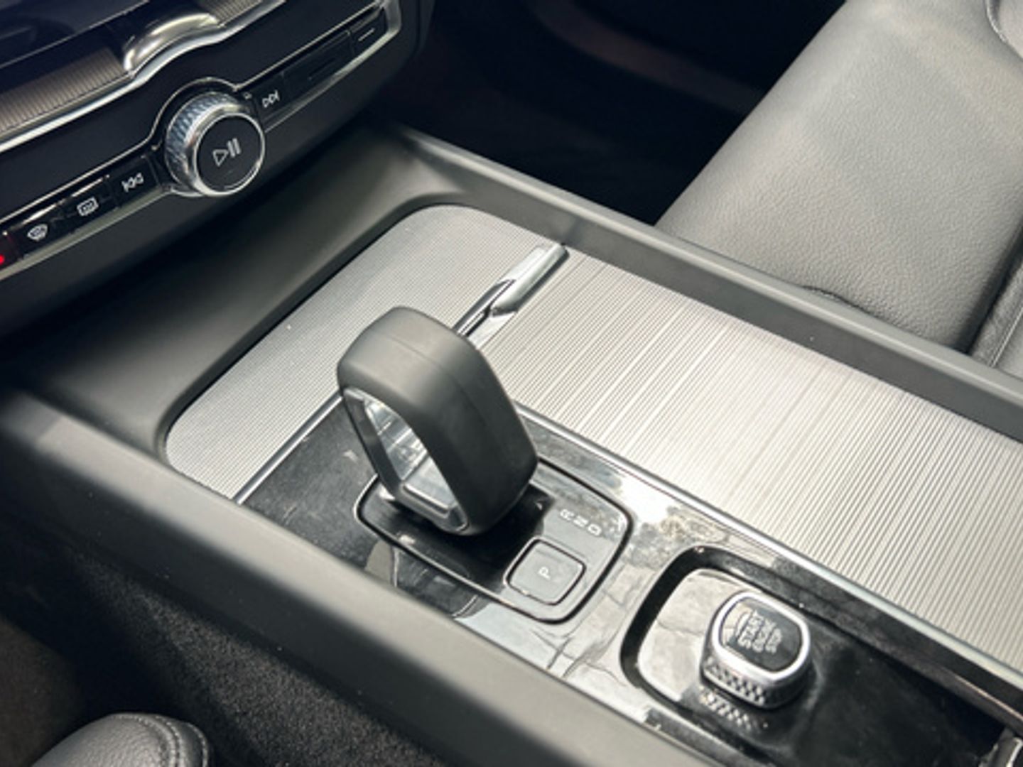 Volvo XC60 T6 Recharge Plus Dark AWD Auto 257 kW (350 CV)