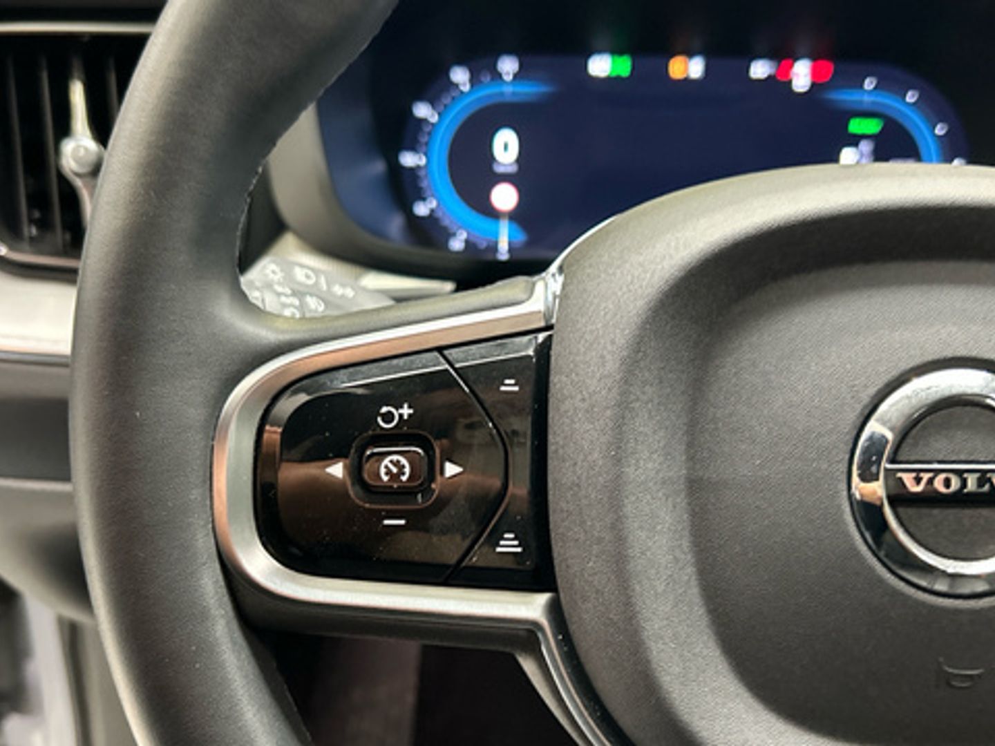 Volvo XC60 T6 Recharge Plus Dark AWD Auto 257 kW (350 CV)