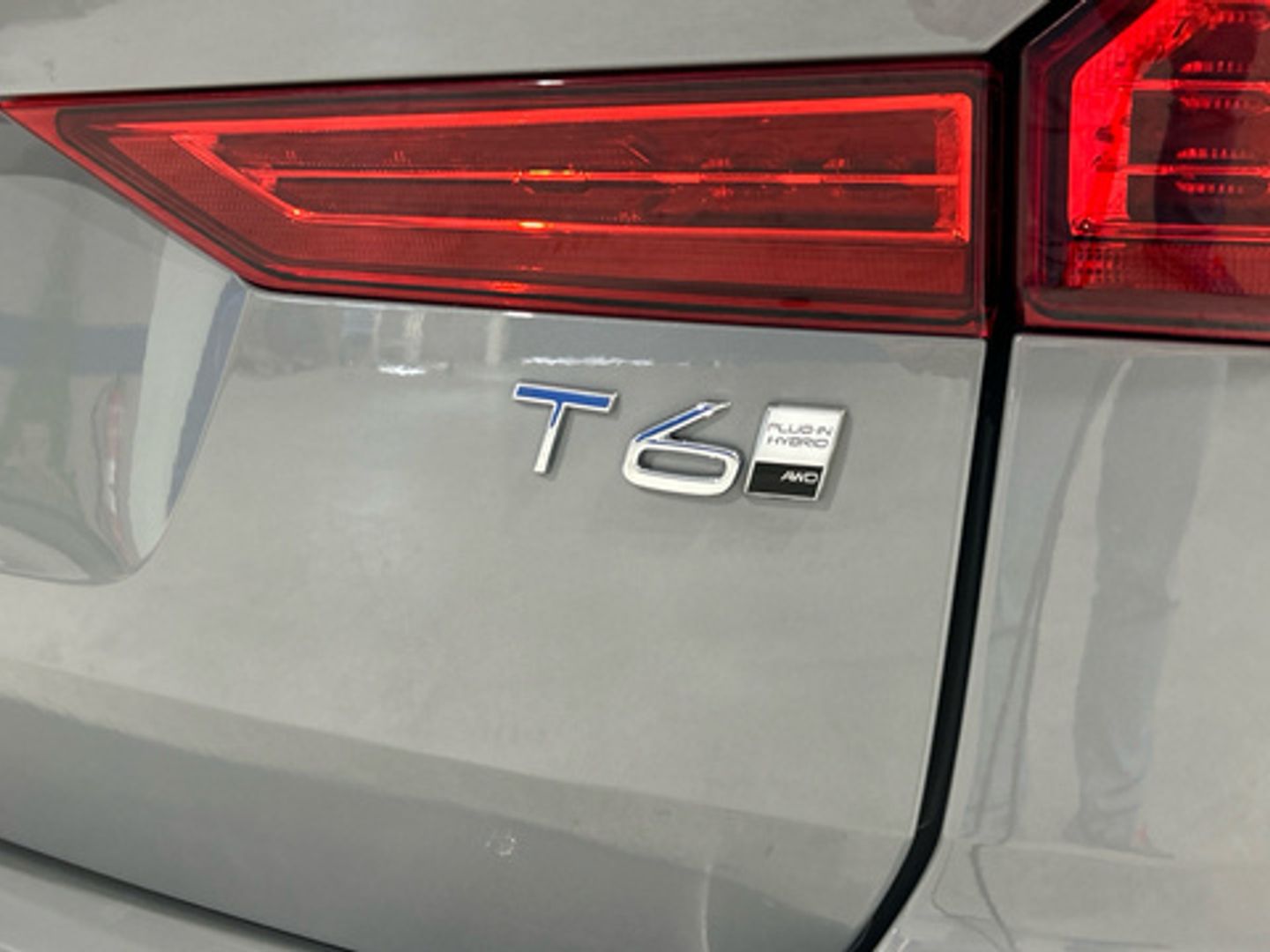 Volvo XC60 T6 Recharge Plus Dark AWD Auto 257 kW (350 CV)