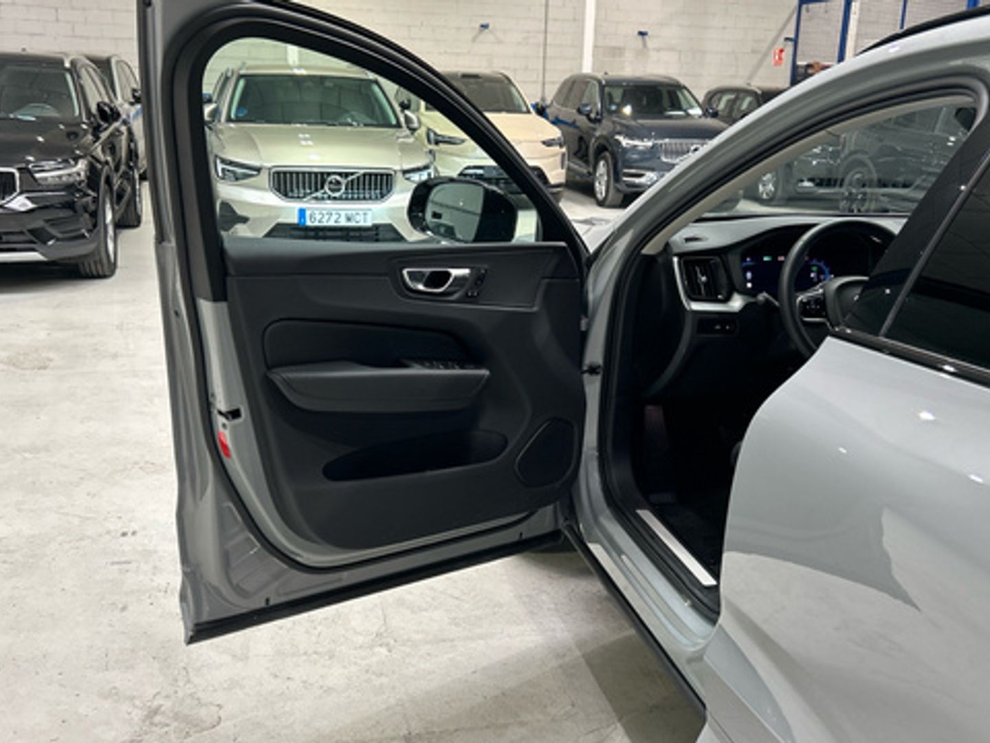 Volvo XC60 T6 Recharge Plus Dark AWD Auto 257 kW (350 CV)