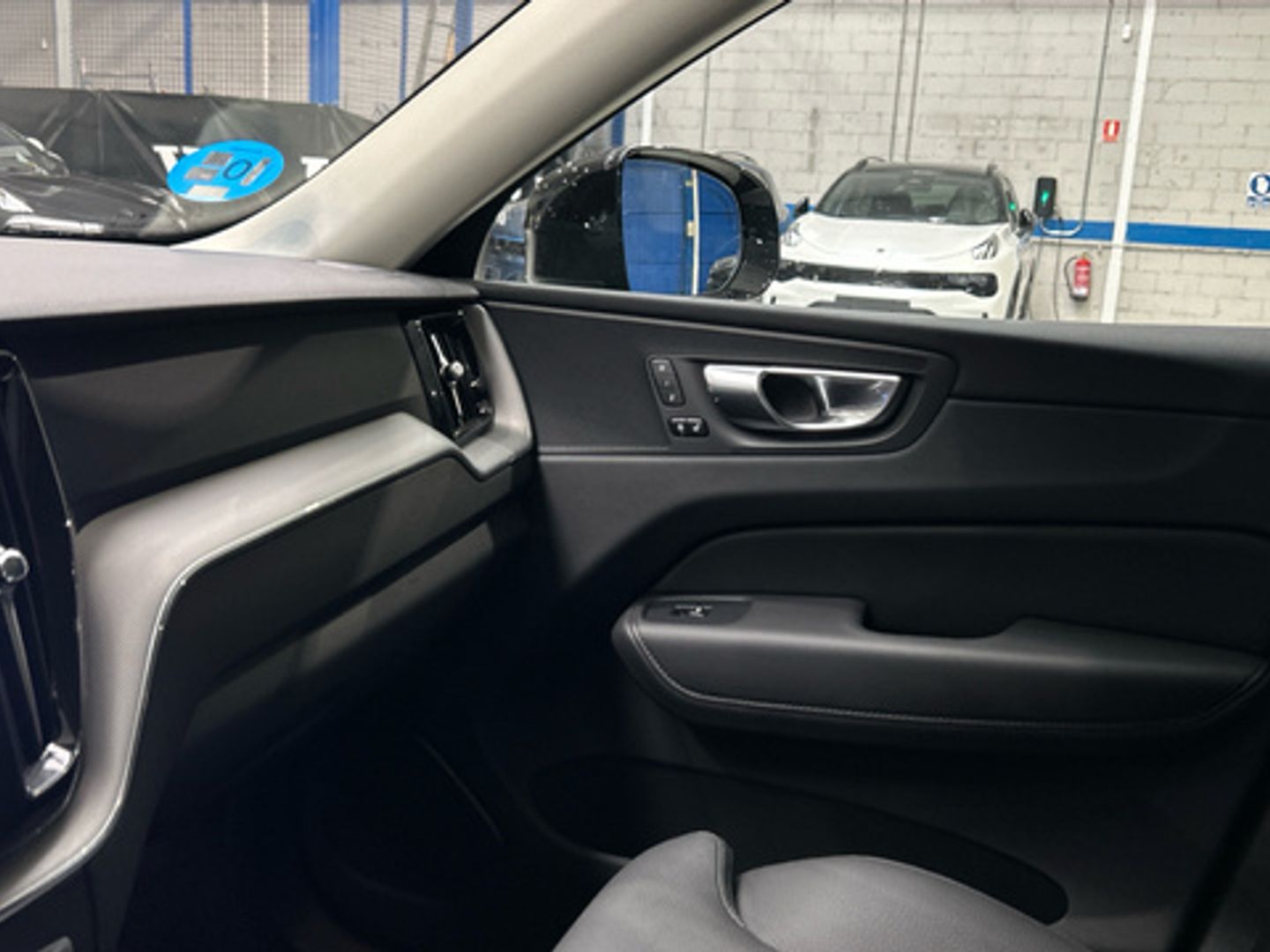 Volvo XC60 T6 Recharge Plus Dark AWD Auto 257 kW (350 CV)