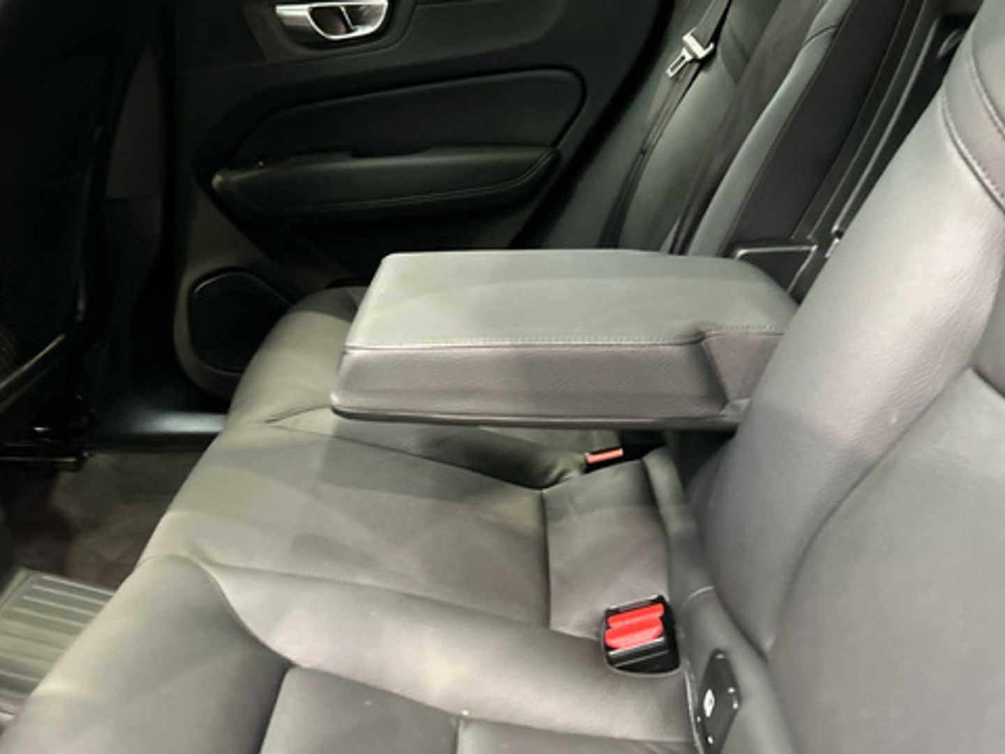 Volvo XC60 T6 Recharge Plus Dark AWD Auto 257 kW (350 CV)