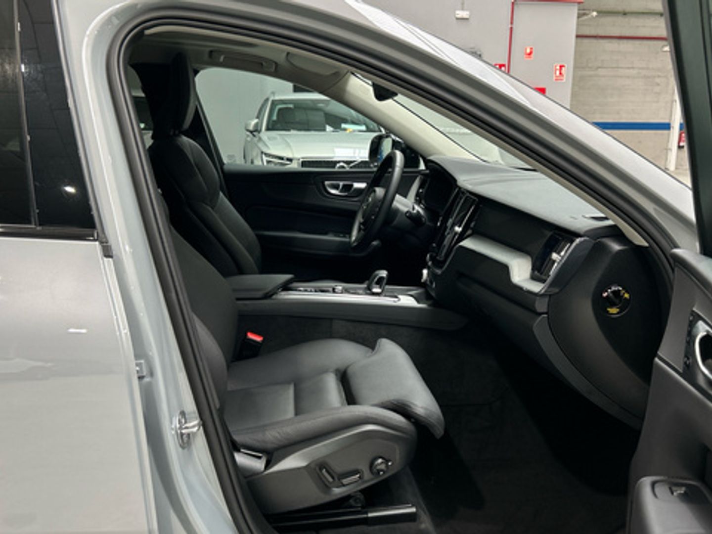Volvo XC60 T6 Recharge Plus Dark AWD Auto 257 kW (350 CV)