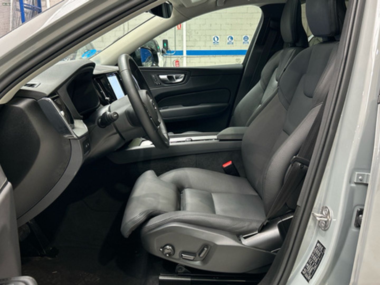 Volvo XC60 T6 Recharge Plus Dark AWD Auto 257 kW (350 CV)