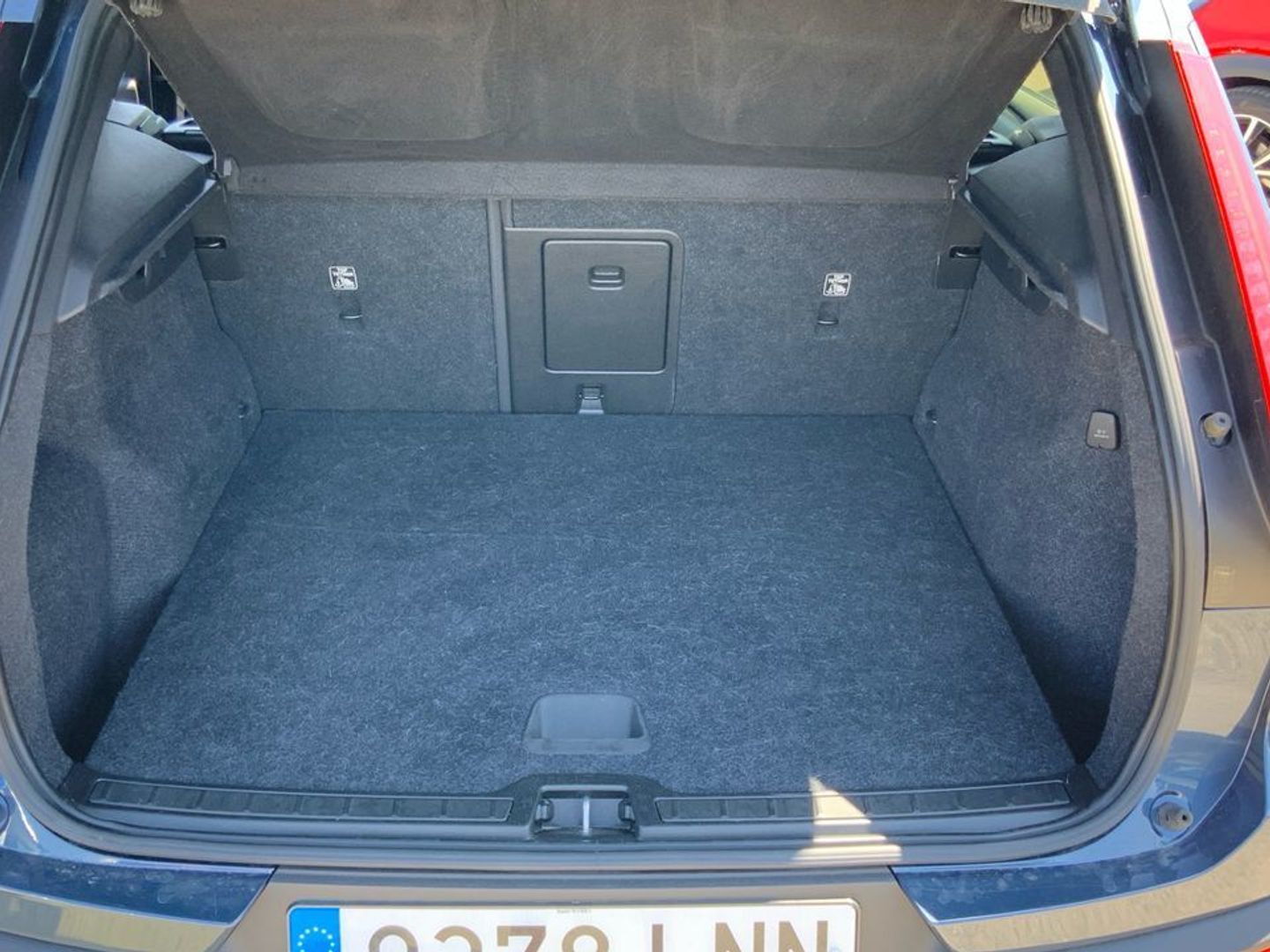 Volvo XC40 T3 Momentum Pro Auto 120 kW (163 CV)