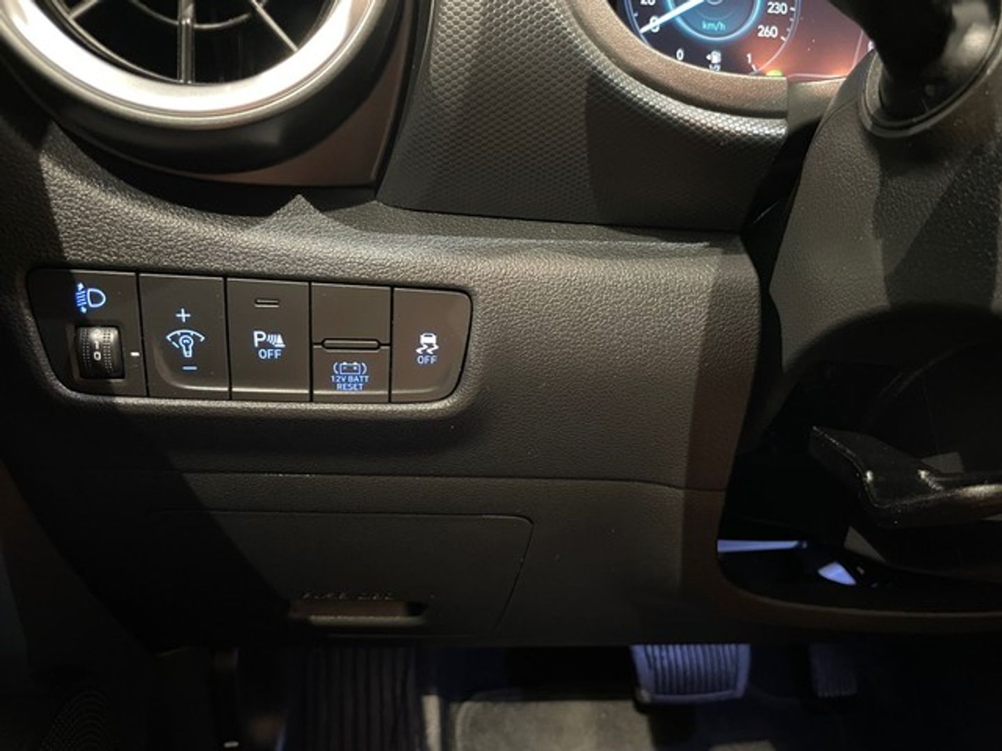 Hyundai Kona 1.6 GDI HEV Tecno 2C DCT 104 kW (141 CV)