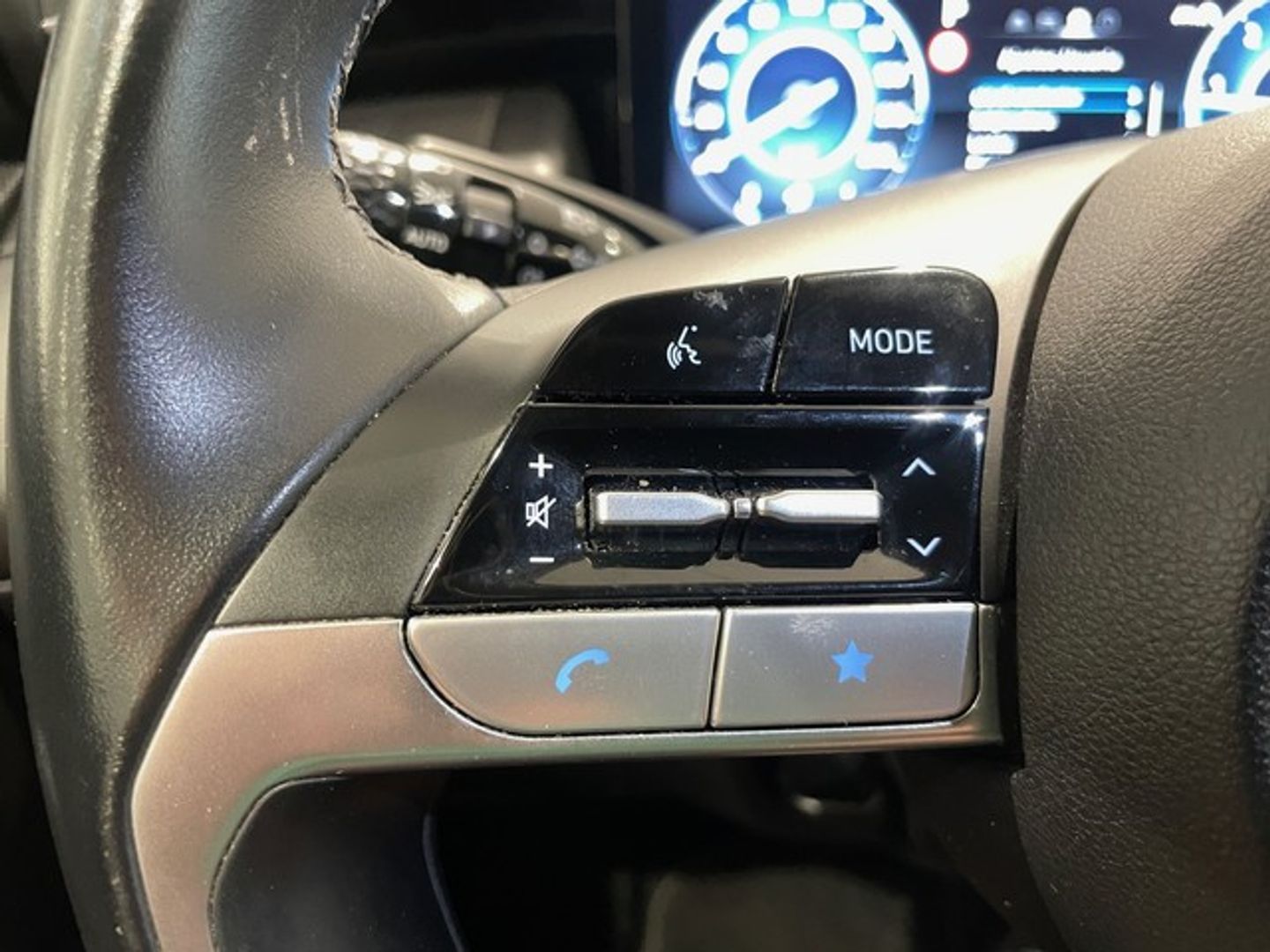 Hyundai Tucson 1.6 CRDI 48V Maxx Sky DCT 100 kW (136 CV)
