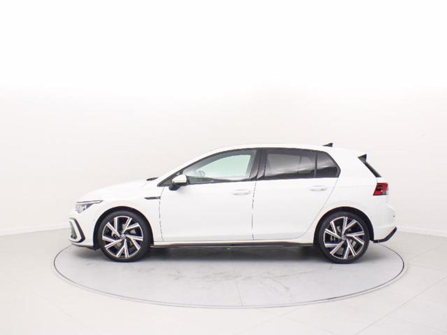 Volkswagen Golf R-Line 1.5 eTSI 110 kW (150 CV) DSG
