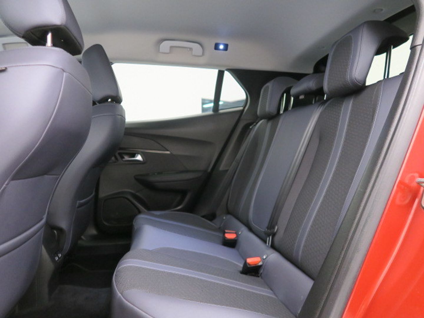Peugeot 2008 PureTech 100 S&S Allure Pack 75 kW (100 CV)