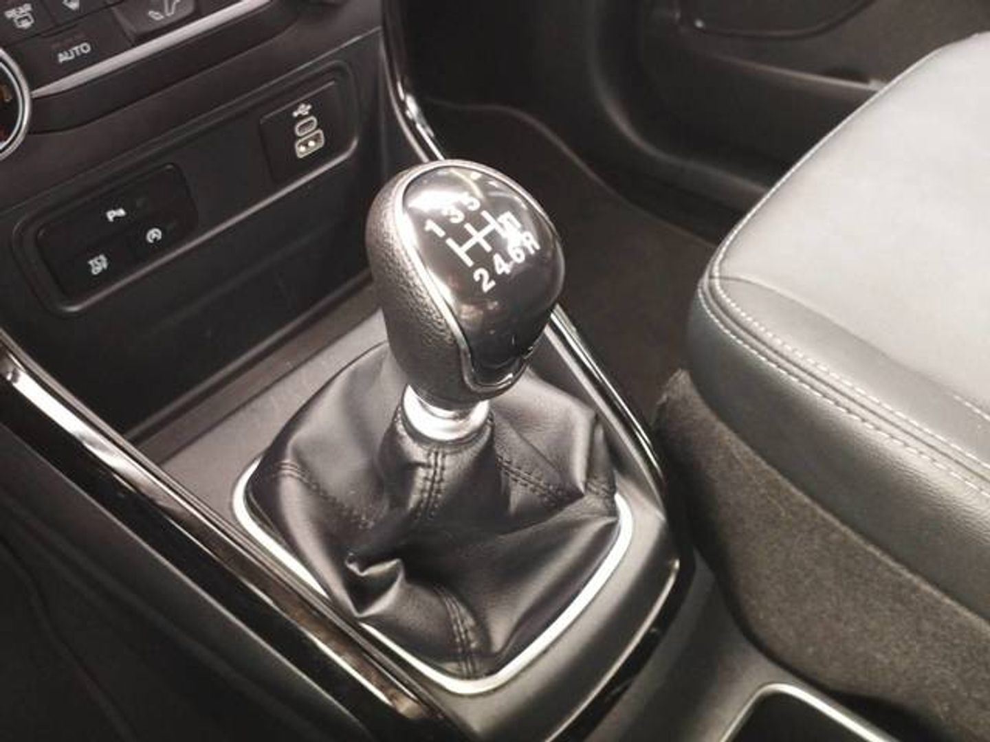 Ford EcoSport 1.0 EcoBoost S&S ST Line 92 kW (125 CV)