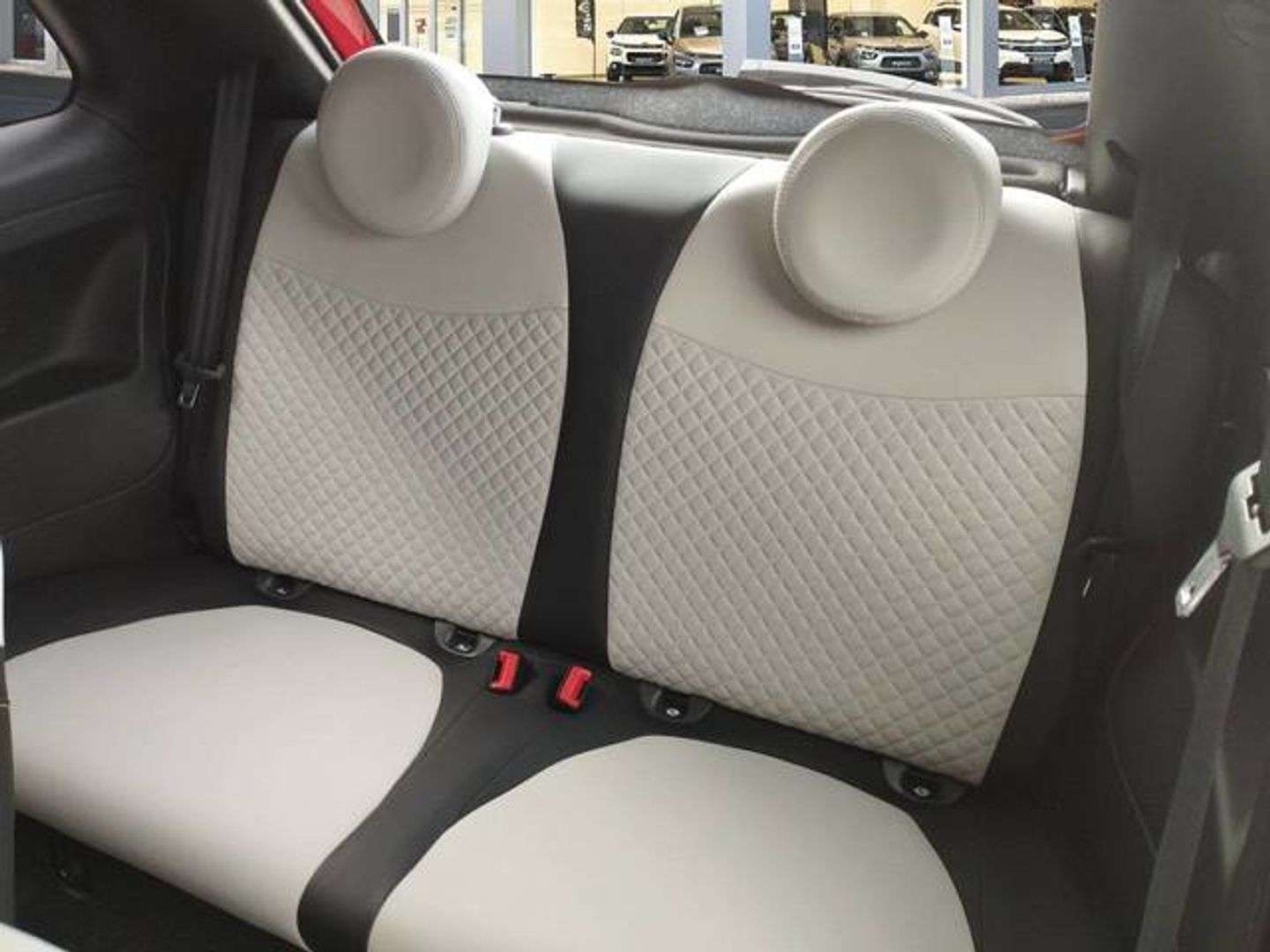 Fiat 500 1.0 Hybrid Dolcevita 51 kW (70 CV)