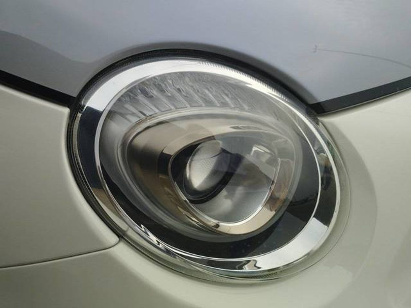Fiat 500 1.0 Hybrid Dolcevita 51 kW (70 CV)