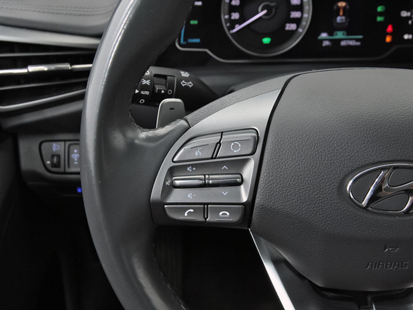 Hyundai Ioniq 1.6 GDI HEV Klass DCT 104 kW (141 CV)