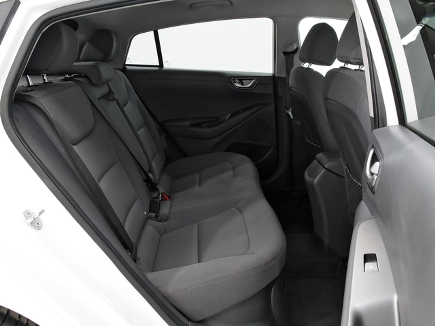Hyundai Ioniq 1.6 GDI HEV Klass DCT 104 kW (141 CV)