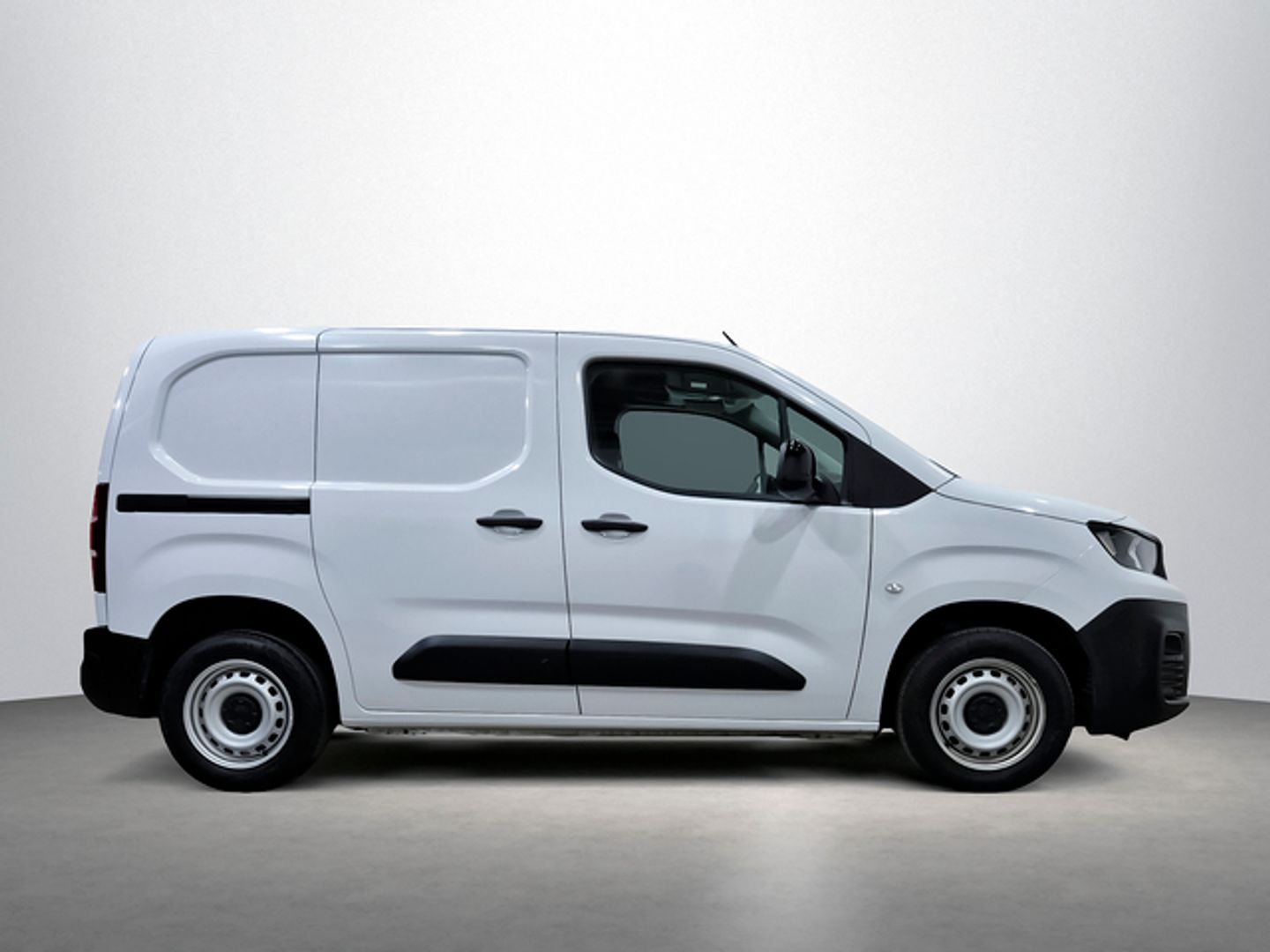 Peugeot Partner Furgon BlueHDi 100 Standard 600kg 75 kW (102 CV)