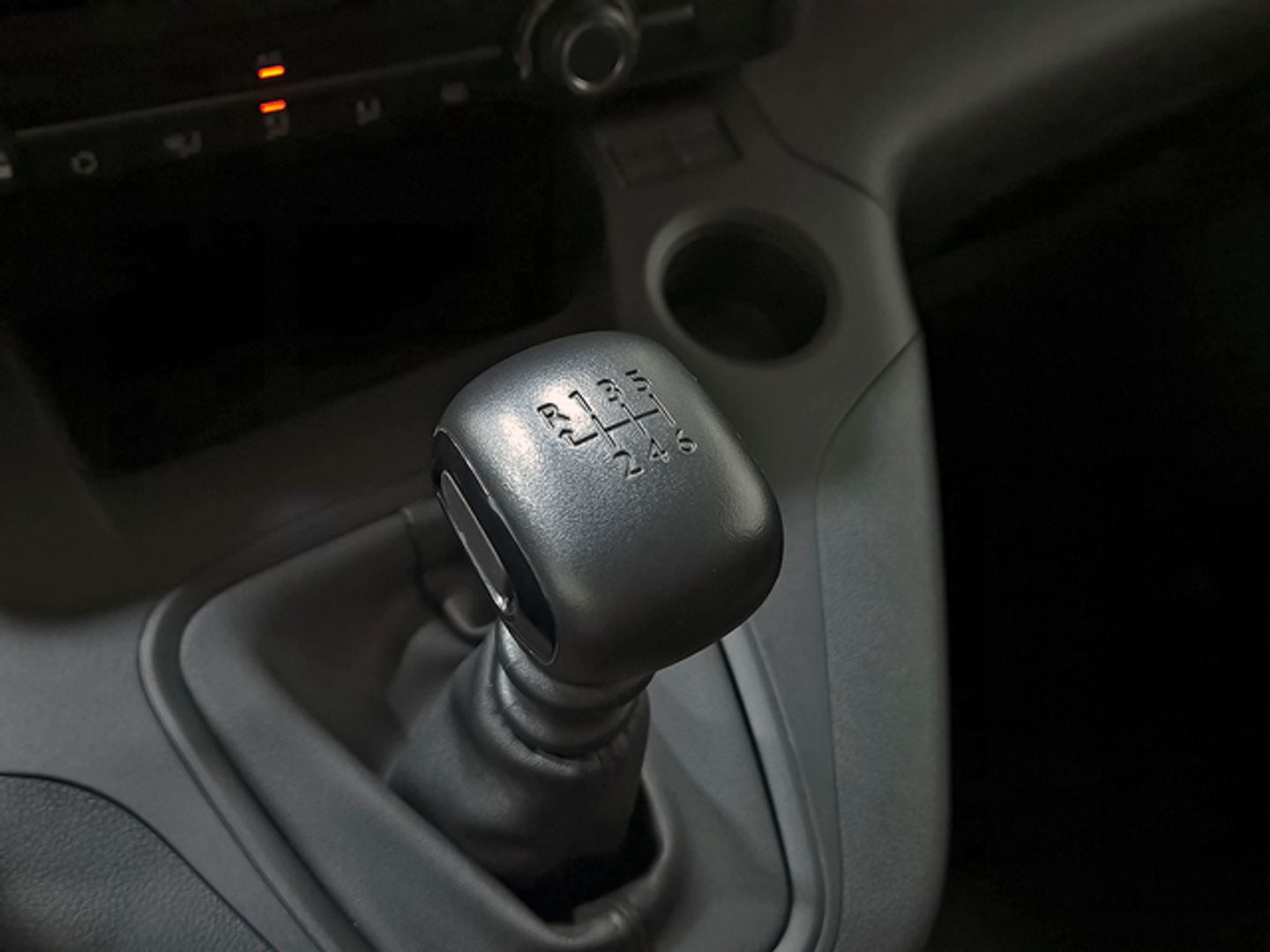 Peugeot Partner Furgon BlueHDi 100 Standard 600kg 75 kW (102 CV)