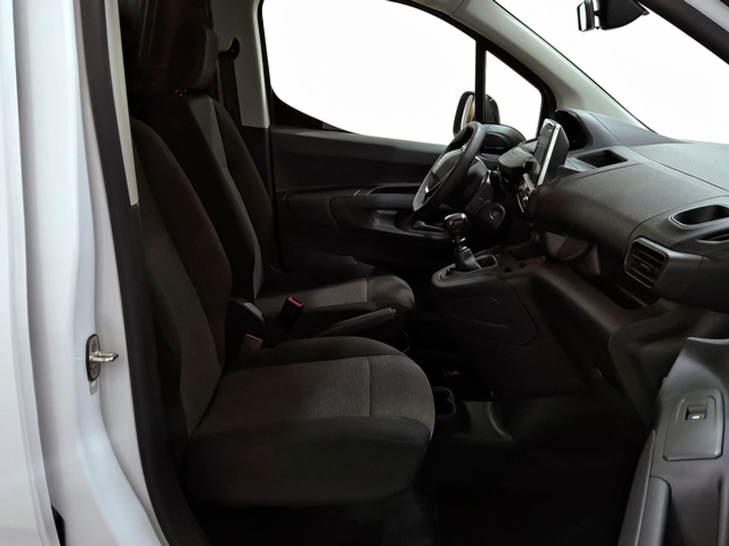 Peugeot Partner Furgon BlueHDi 100 Standard 600kg 75 kW (102 CV)
