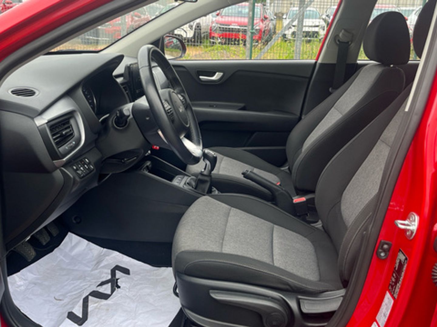 Kia Stonic 1.0 T-GDi MHEV MT Concept 74 kW (100 CV)