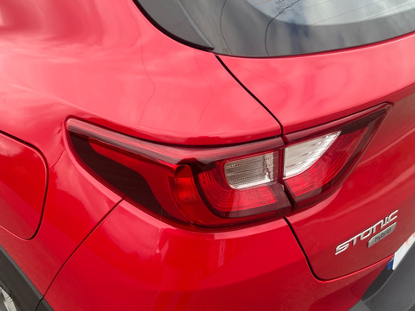 Kia Stonic 1.0 T-GDi MHEV MT Concept 74 kW (100 CV)