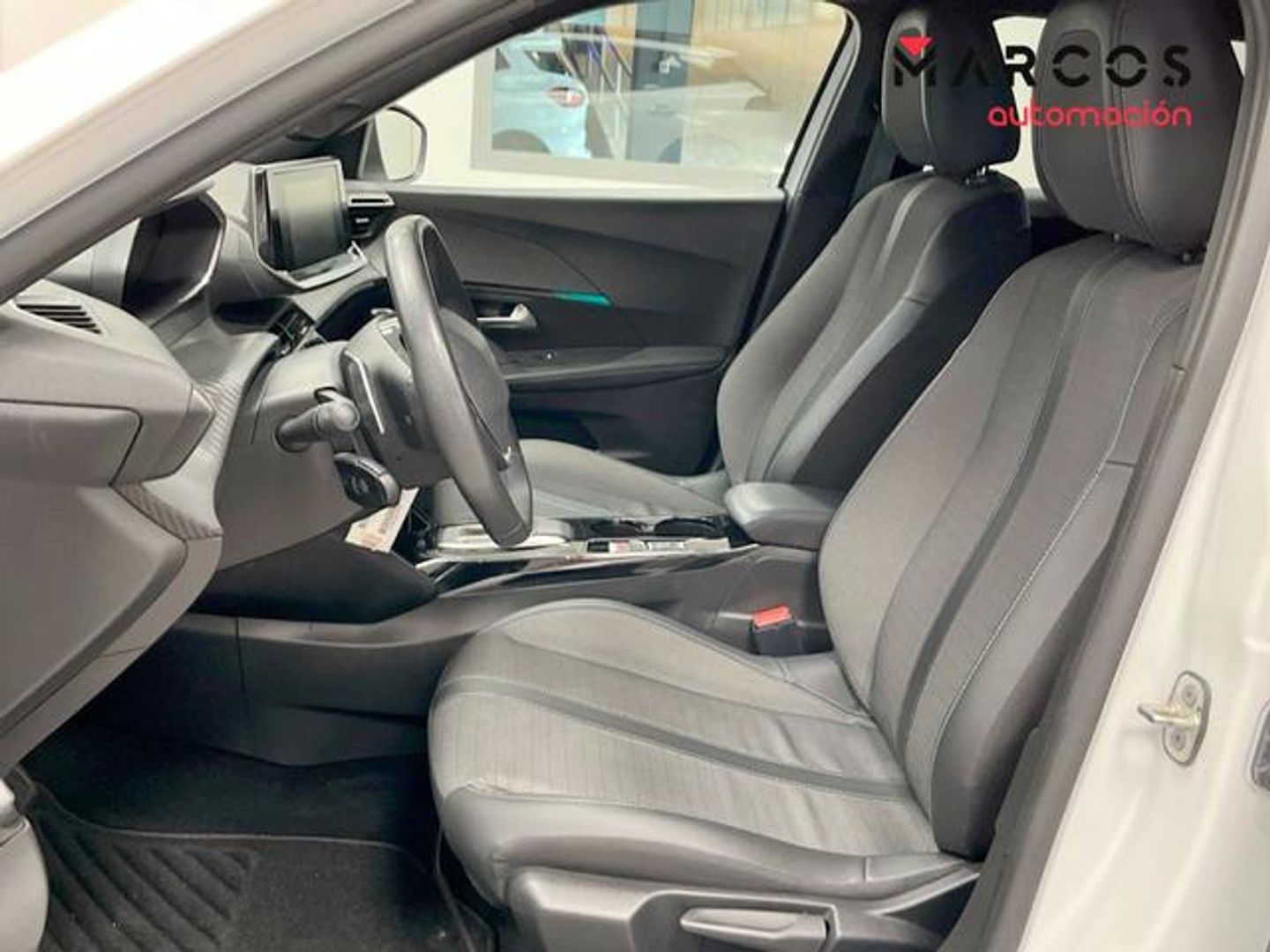 Peugeot 2008 PureTech 130 S&S Allure EAT8 96 kW (130 CV)