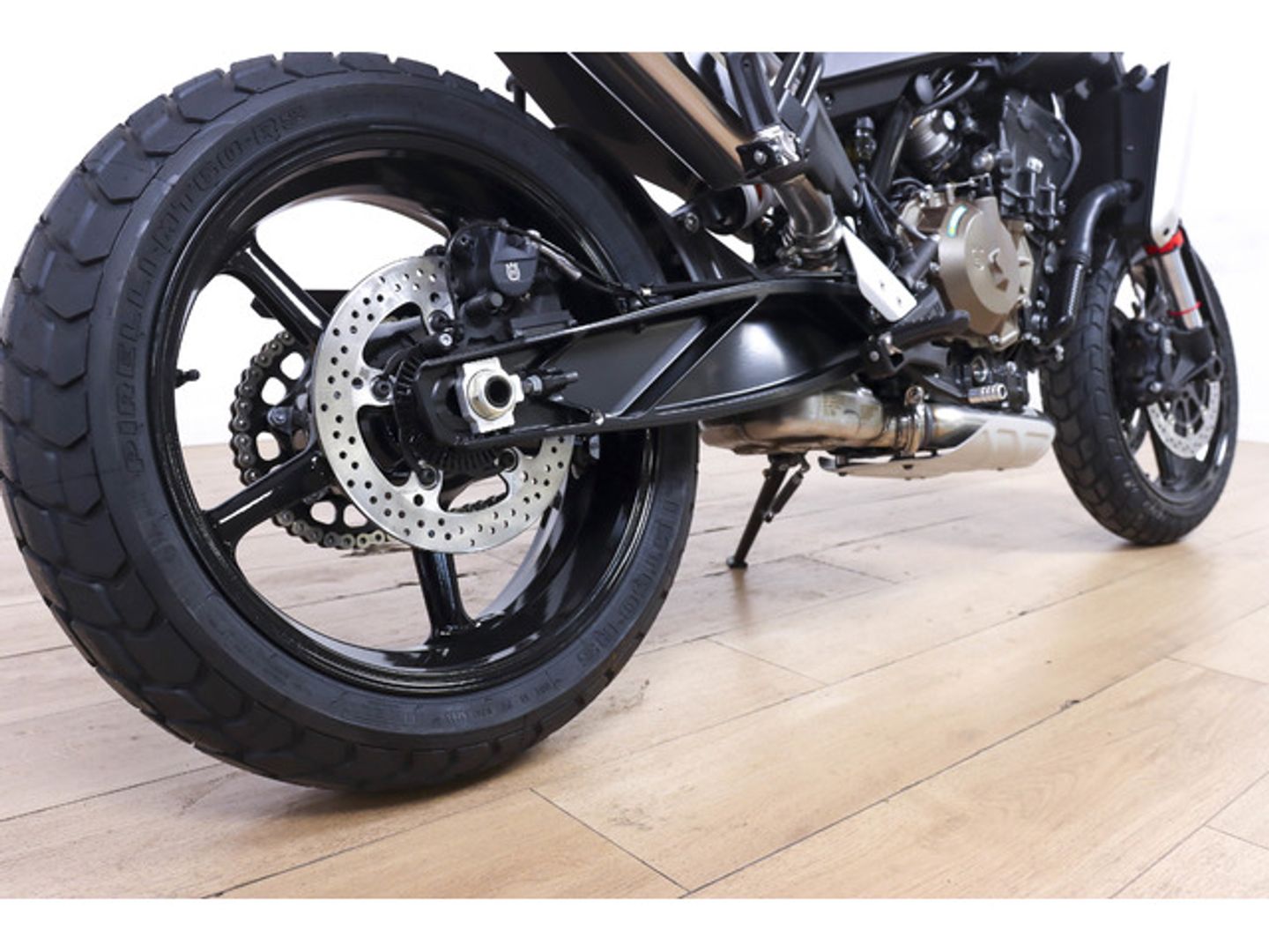 Husqvarna Svartpilen 801