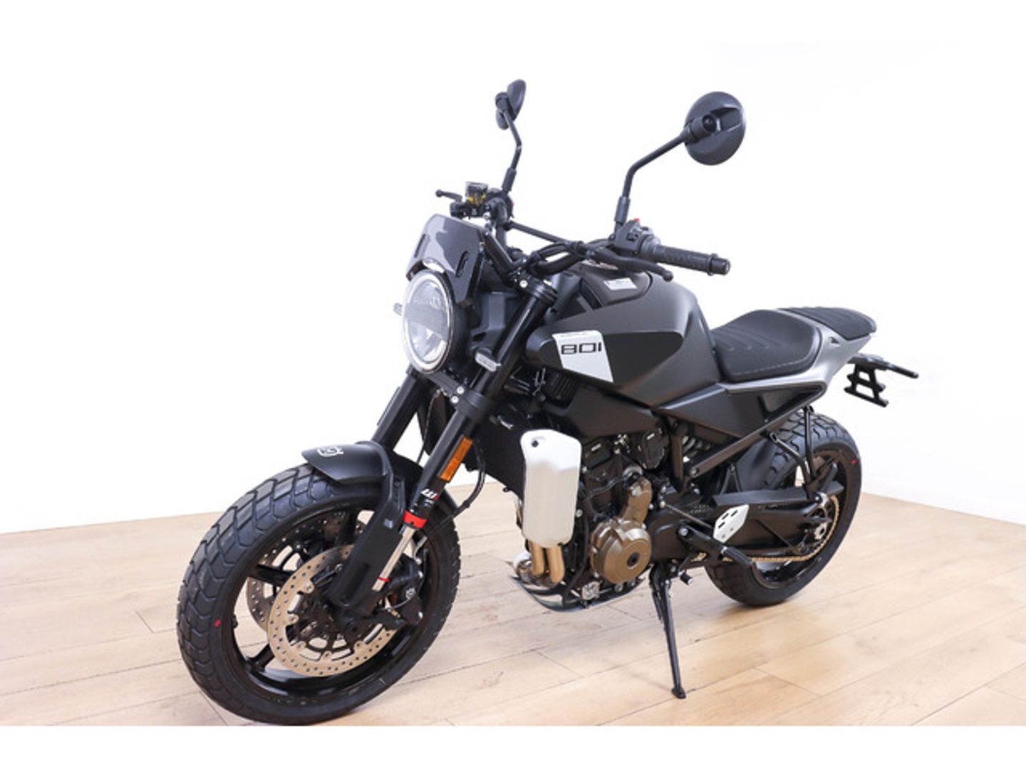 Husqvarna Svartpilen 801