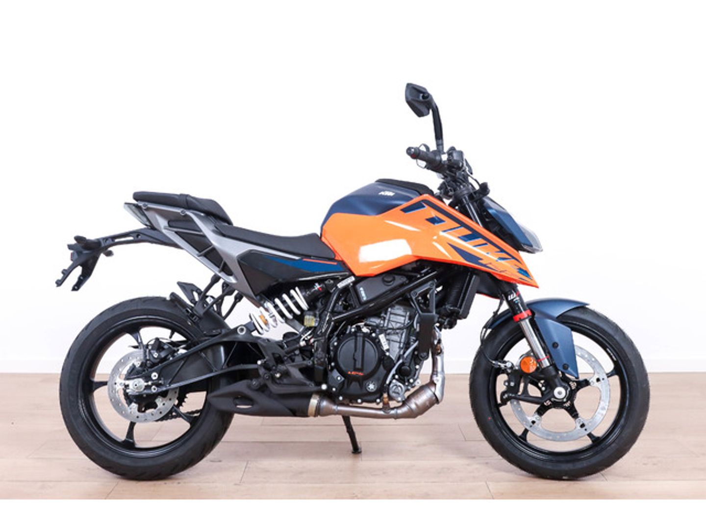 KTM Duke 125 Naranja Motorcycle