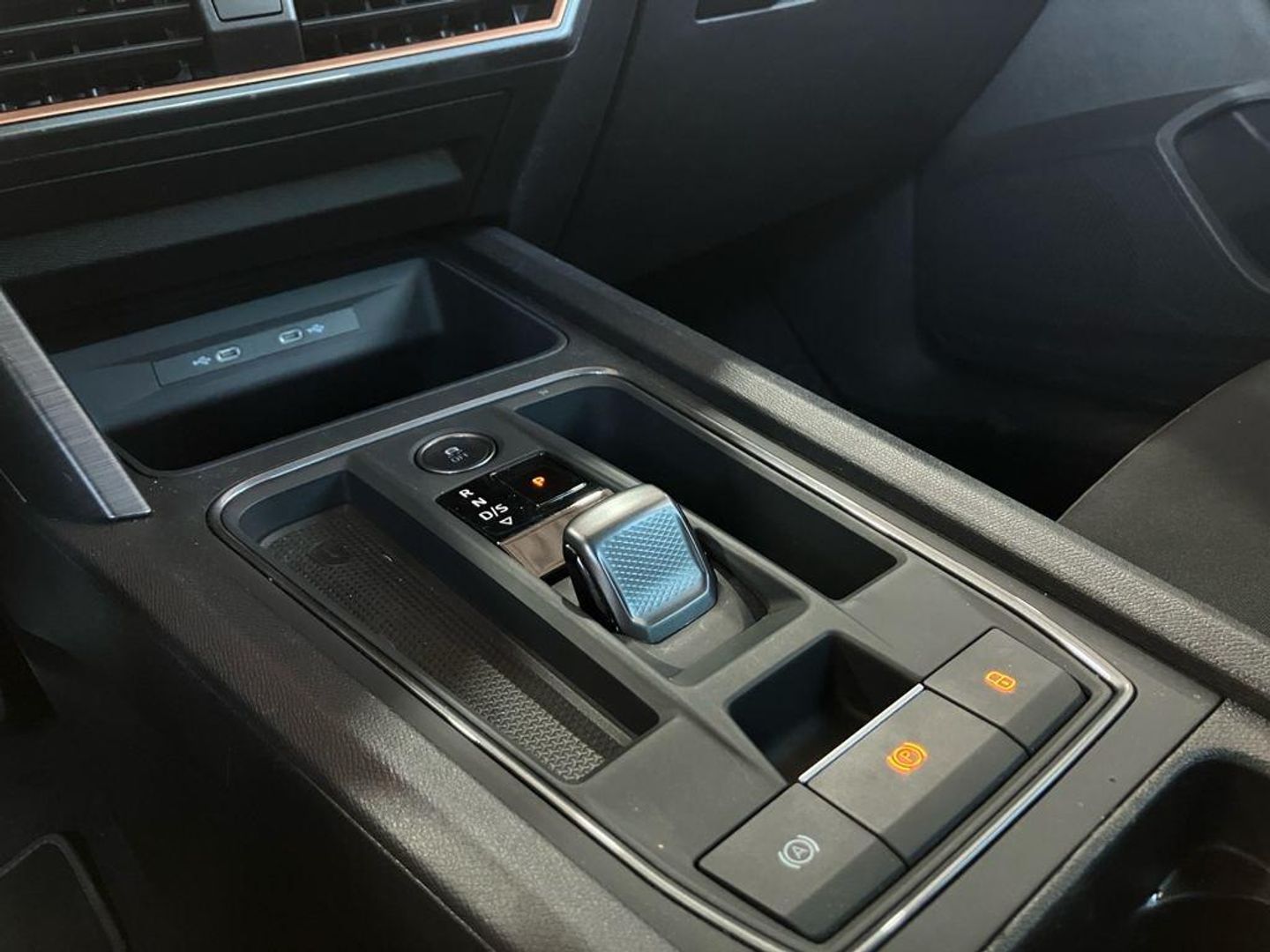 CUPRA León 2.0 TSI VZ DSG 221 kW (300 CV)