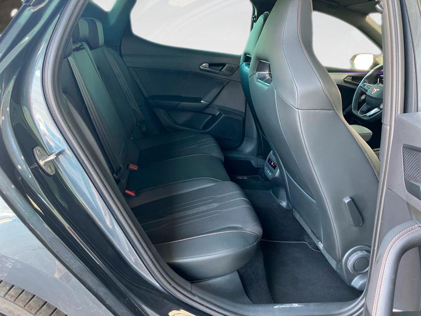 CUPRA León 2.0 TSI VZ DSG 221 kW (300 CV)