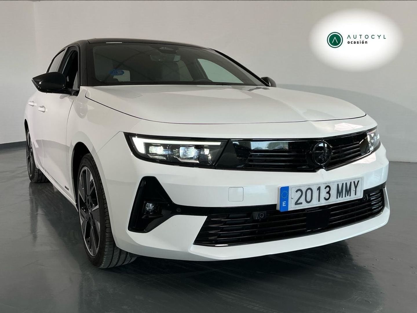 Opel Astra Electric 54kWh GS Auto 115 kW (156 CV) Blanco Sedan