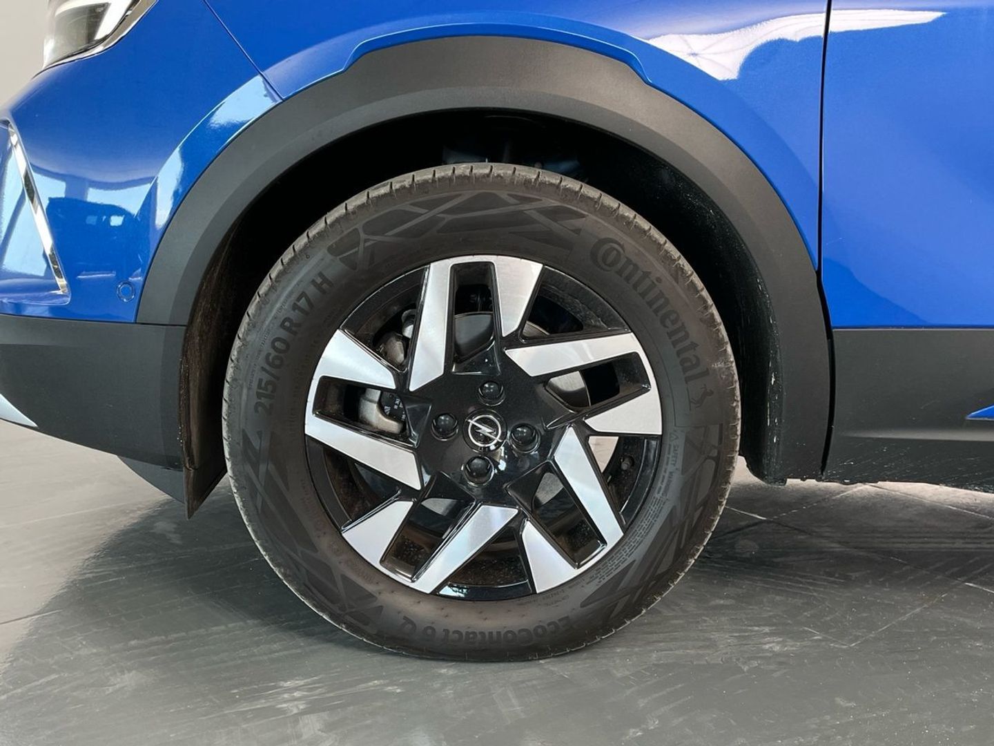 Opel Mokka-e BEV 50kWh Business Elegance-e 100 kW (136 CV)