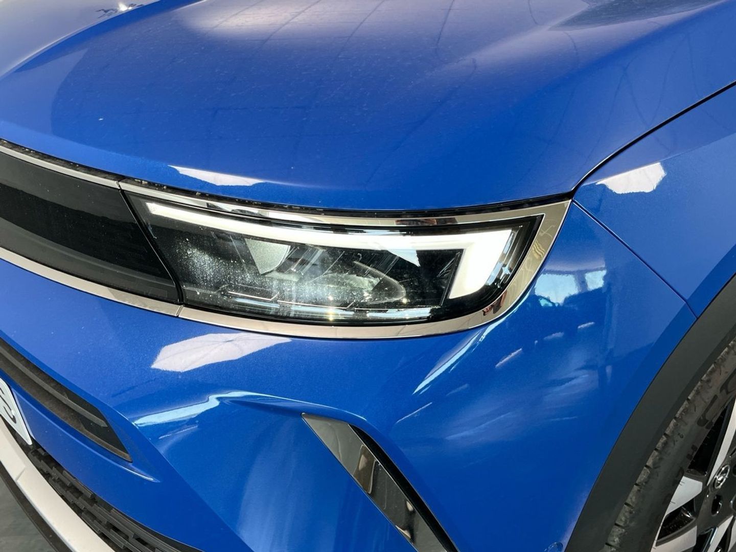 Opel Mokka-e BEV 50kWh Business Elegance-e 100 kW (136 CV)