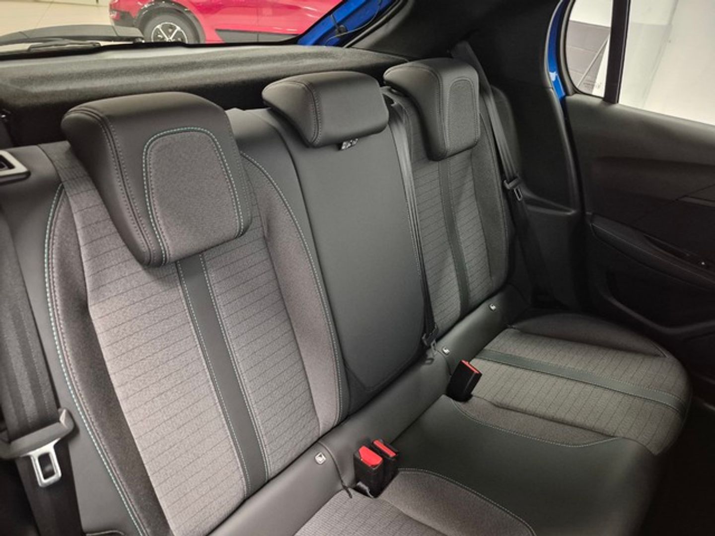 Peugeot 208 PureTech 100 Allure 75 kW (100 CV)