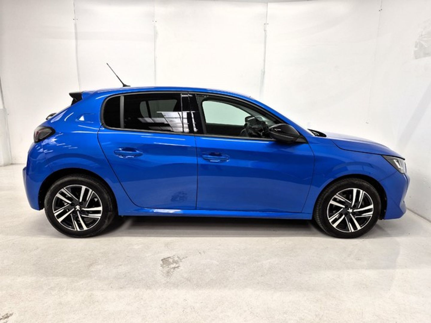Peugeot 208 PureTech 100 Allure 75 kW (100 CV)