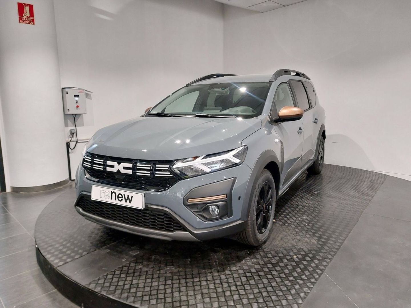 Dacia Jogger Expression TCe 7 plazas 81 kW (110 CV) Gris Familiar