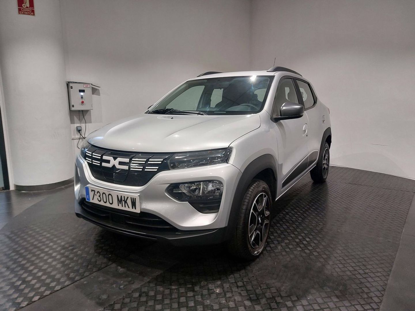 Dacia Spring Expression Electric 33 kW (45 CV) Gris Sedan