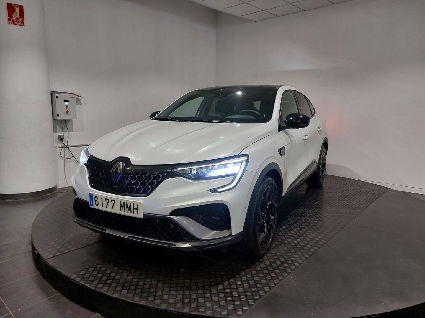 Renault Arkana Esprit Alpine E-TECH Híbrido 107 kW (145 CV) Blanco All Terrain / Pick-up