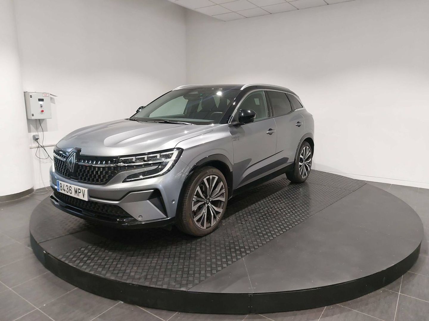 Renault Austral Iconic E-Tech Full Hybrid 147 kW (200 CV) Gris All Terrain / Pick-up
