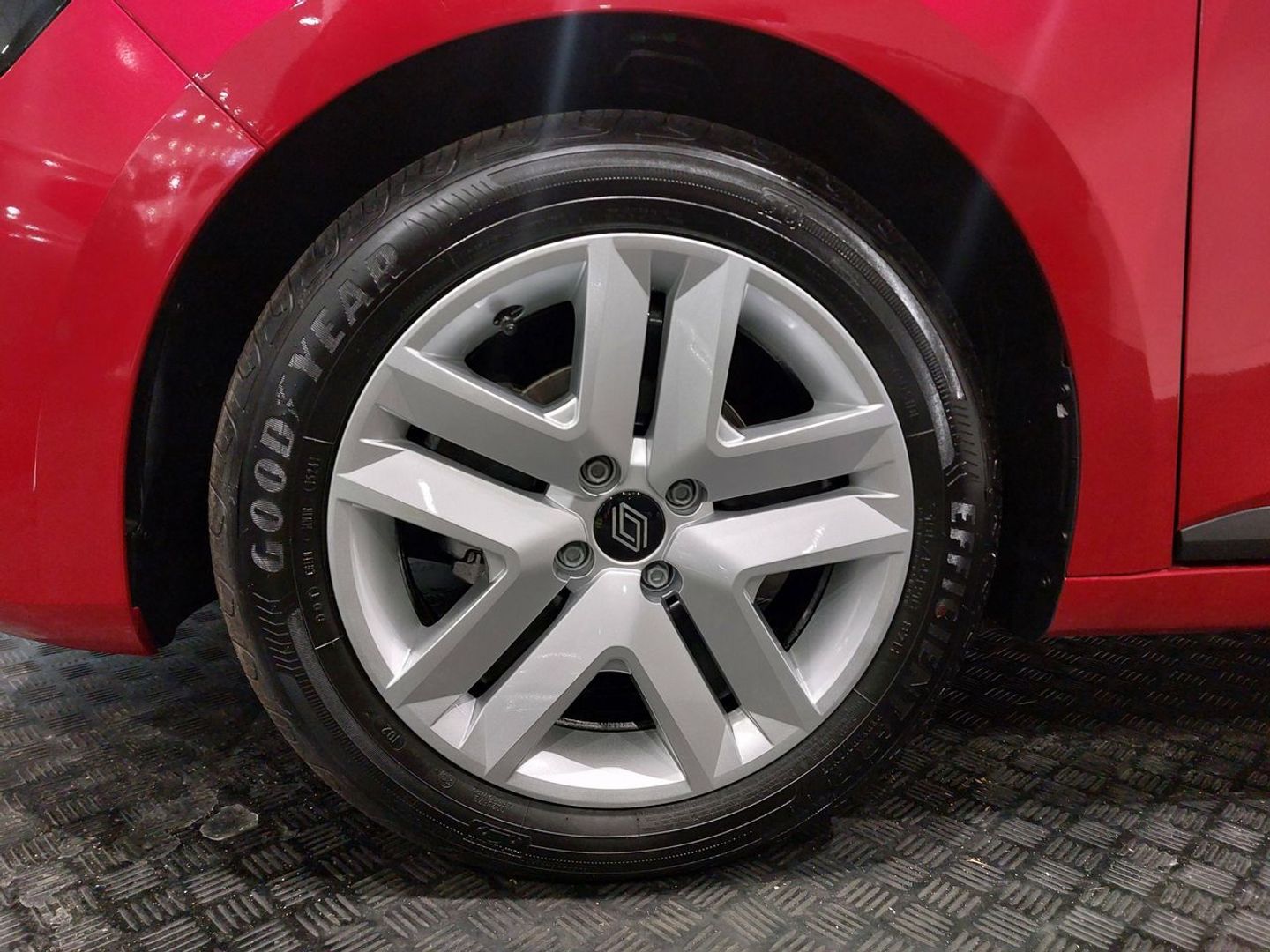 Renault Clio Evolution TCe	74 kW (100 CV) GLP