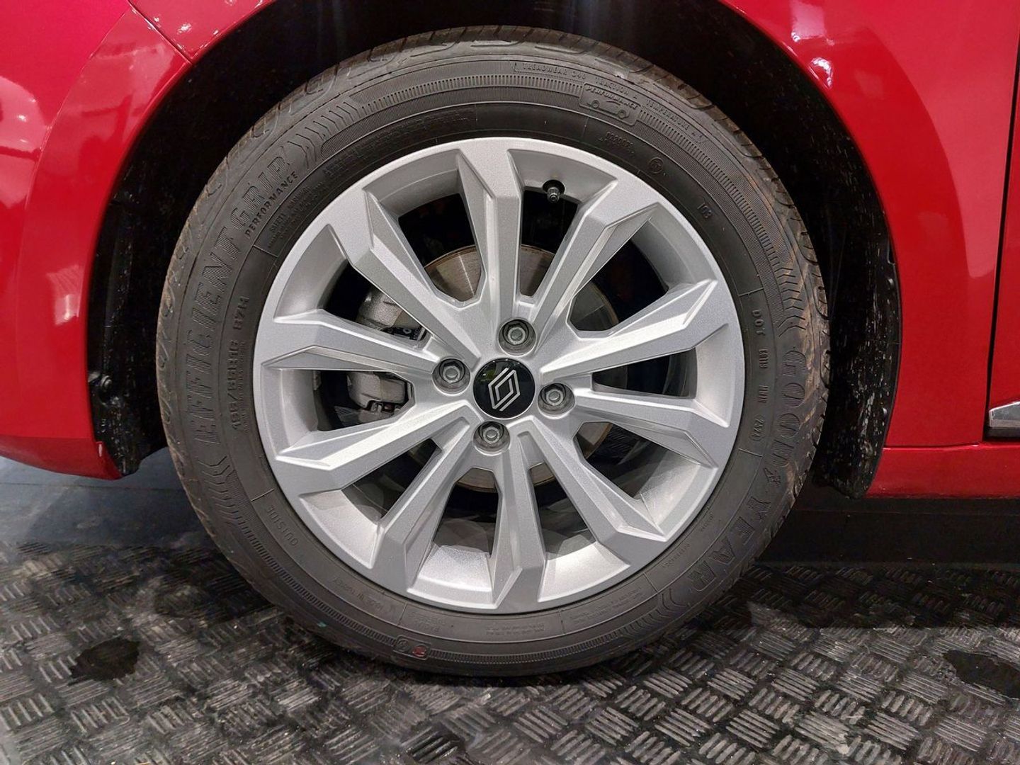 Renault Clio Evolution TCe	74 kW (100 CV) GLP