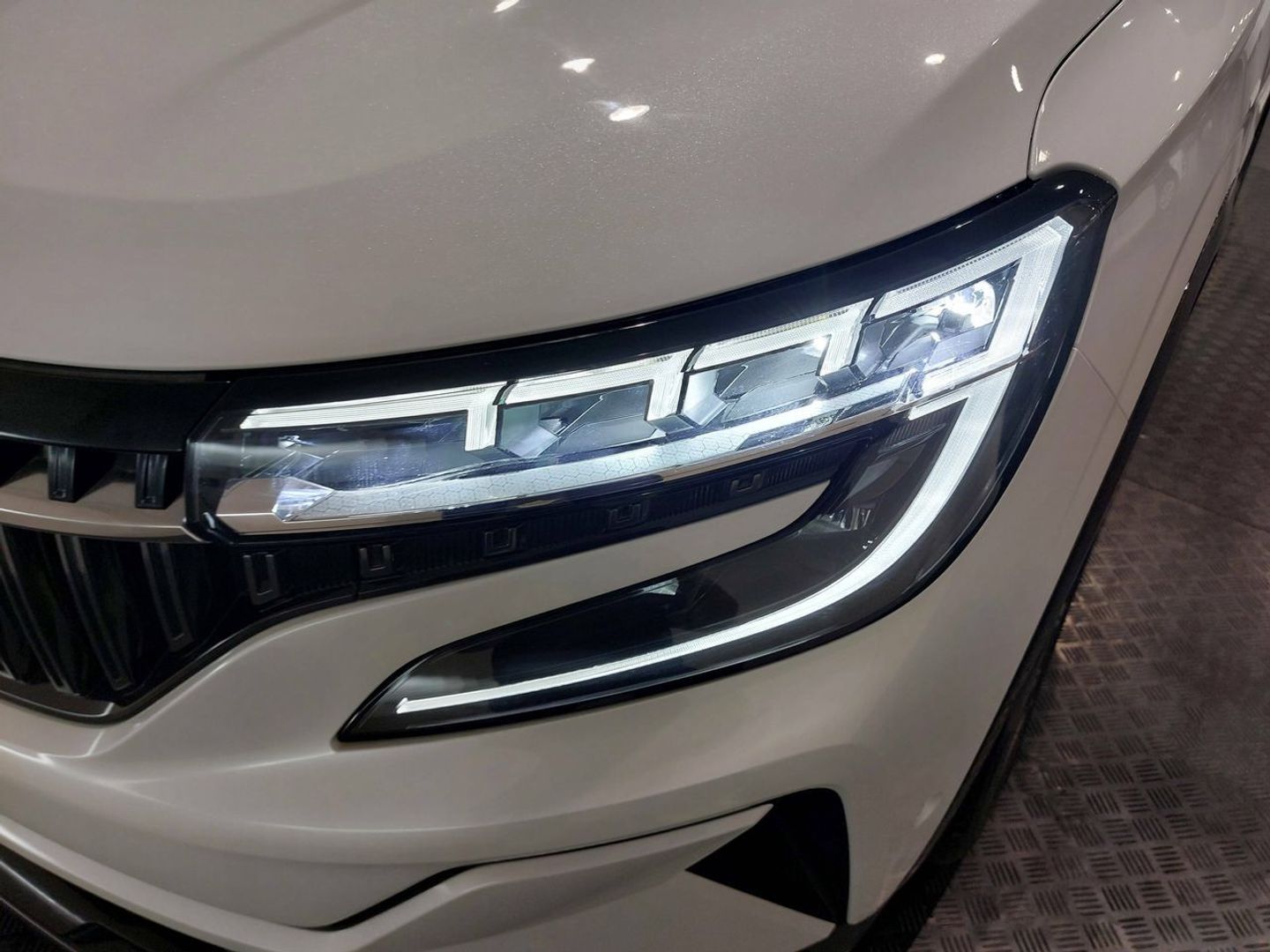 Renault Espace Techno E-Tech full hybrid 147 kW (200 CV)